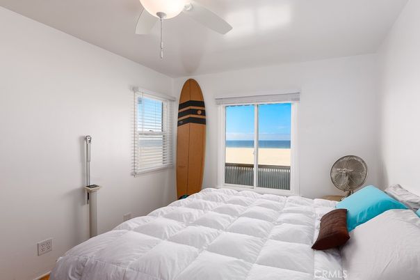 Bedroom, Interior, Water