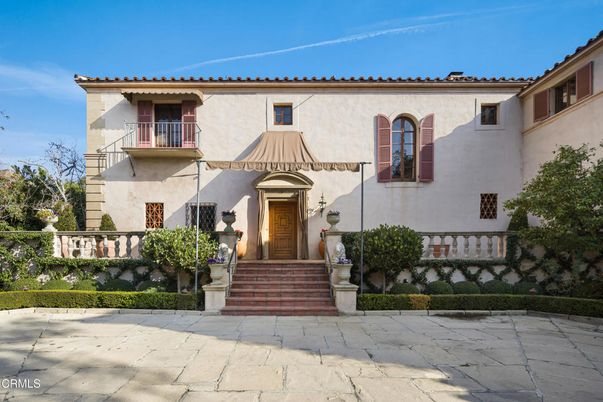 Exterior, Facade, Spanish Mediterranean