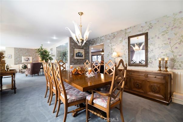 Chandelier, Dining room, Interior