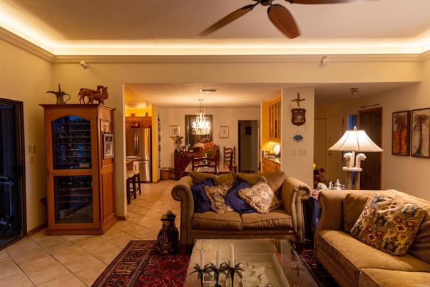Chandelier, Interior, Kitchen, Living room, Pendant Lights