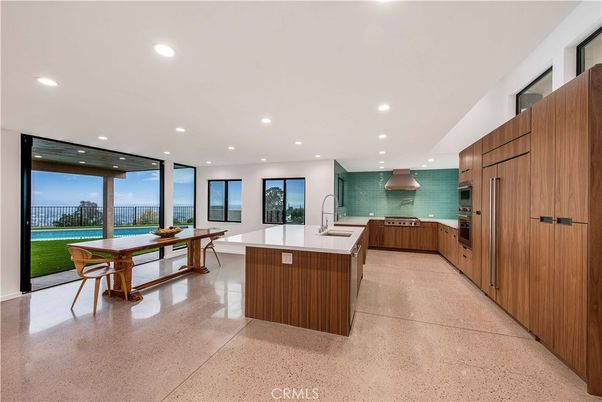 Dining room, Interior, Kitchen, Recessed Lighting, Water