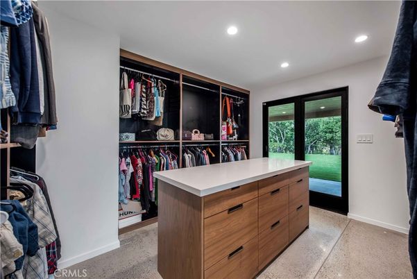 Interior, Recessed Lighting, Walk-in Closets