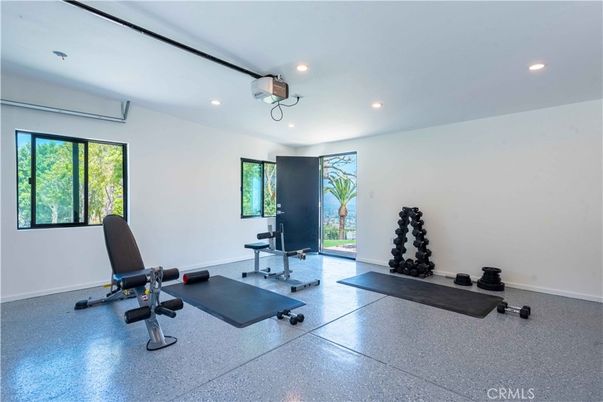 Fitness Equipment, Interior, Recessed Lighting