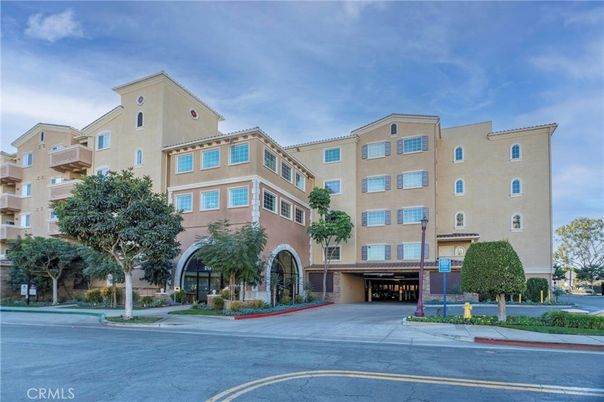 Exterior, Facade, Condo Building