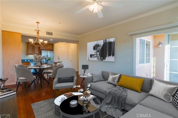 Chandelier, Dining room, Interior, Kitchen, Living room, Wood Texture Flooring