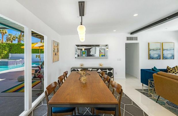Dining room, Interior, Pendant Lights, Recessed Lighting