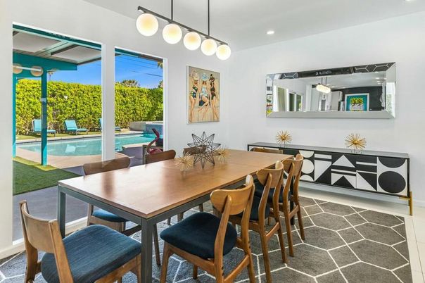 Dining room, Interior, Pendant Lights, Recessed Lighting