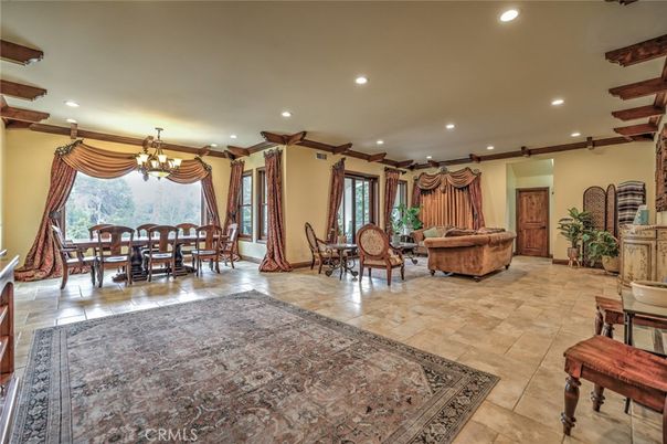 Chandelier, Dining room, Interior, Living room, Recessed Lighting