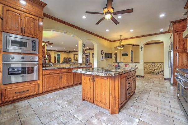 Chandelier, Interior, Kitchen, Recessed Lighting, Stainless Steel Appliances