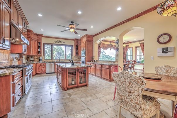 Dining room, Interior, Kitchen, Recessed Lighting
