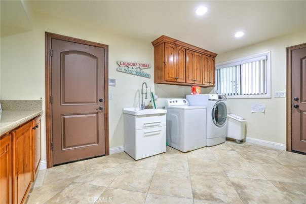 Interior, Recessed Lighting, Washer