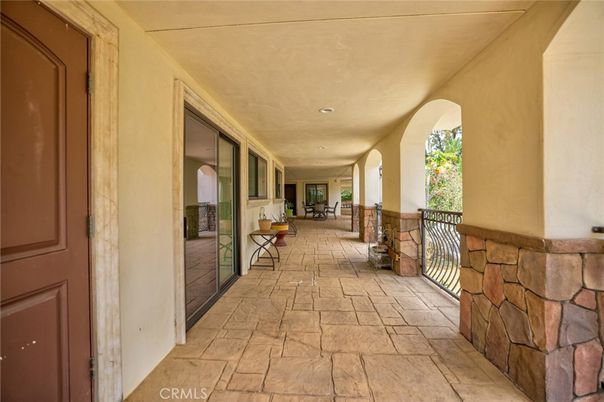 Exterior, Recessed Lighting