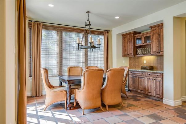 Dining room, Interior, Pendant Lights, Recessed Lighting