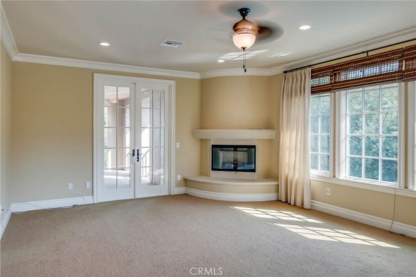 Empty room, Fireplace, Interior, Recessed Lighting