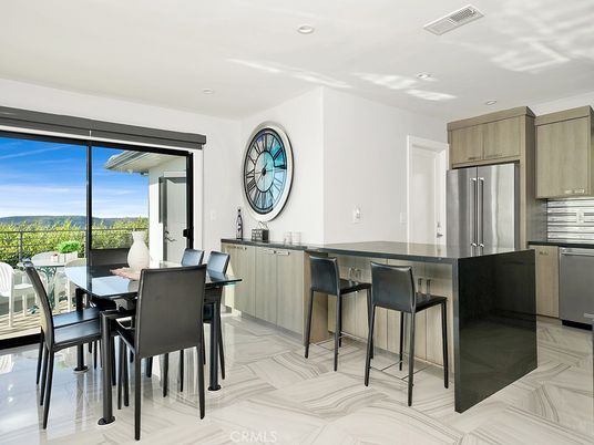 Dining room, Interior, Kitchen, Recessed Lighting, Stainless Steel Appliances