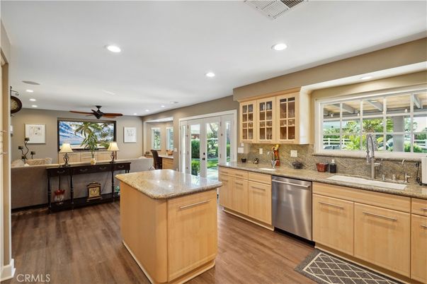 Dining room, Interior, Kitchen, Recessed Lighting, Wood Texture Flooring