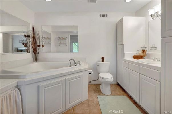 Bathroom, Interior, Recessed Lighting, Tile Countertops
