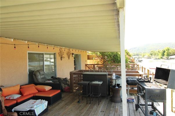 Exterior, Wood Texture Flooring