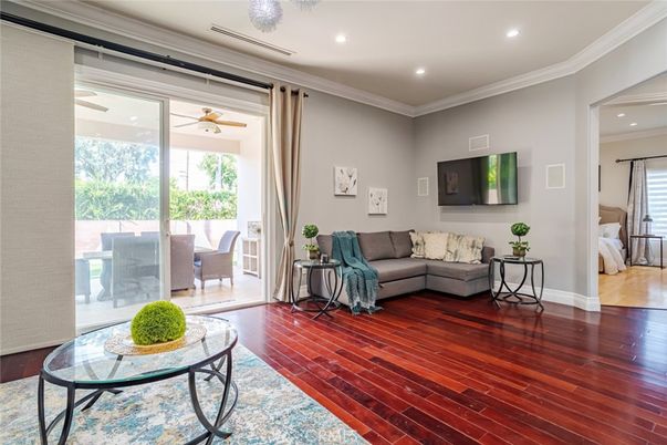 Bedroom, Dining room, Interior, Living room, Recessed Lighting, Wood Texture Flooring