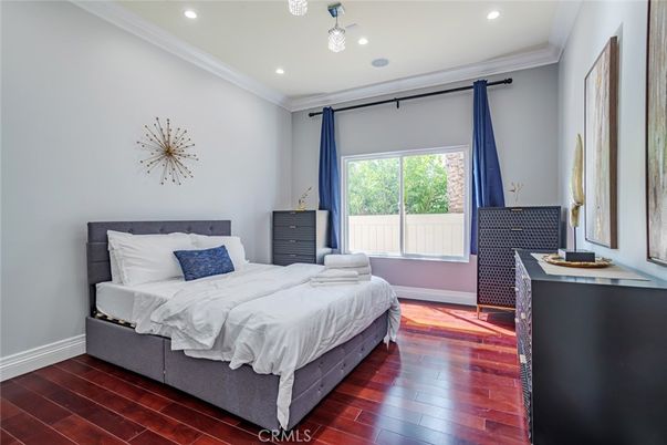 Bedroom, Interior, Pendant Lights, Recessed Lighting, Wood Texture Flooring