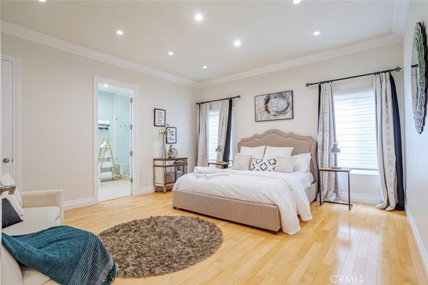 Bedroom, Interior, Recessed Lighting, Wood Texture Flooring