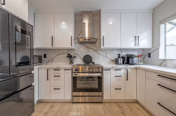 Interior, Kitchen, Marble Walls, Stainless Steel Appliances, Wood Texture Flooring