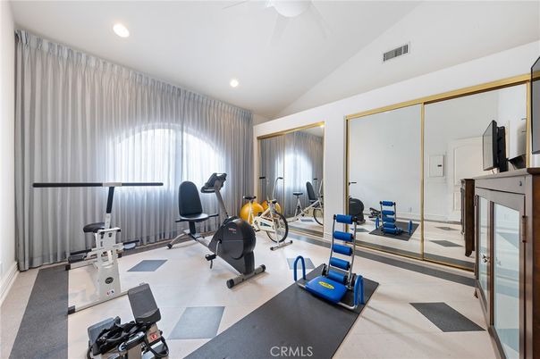 Fitness Equipment, Interior, Recessed Lighting