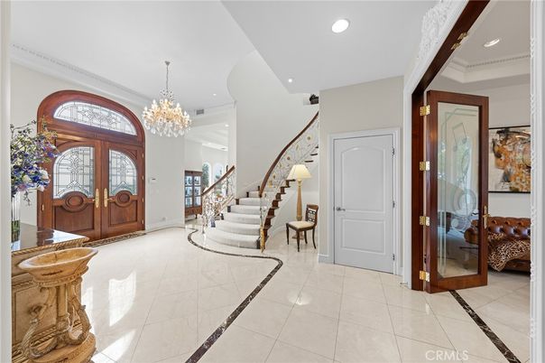 Chandelier, Interior, Recessed Lighting