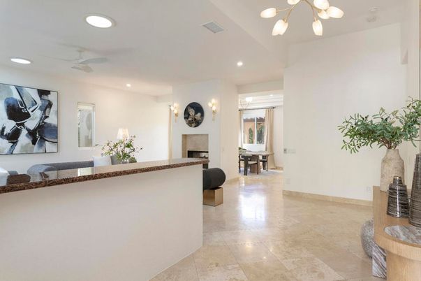 Dining room, Fireplace, Interior, Pendant Lights, Recessed Lighting