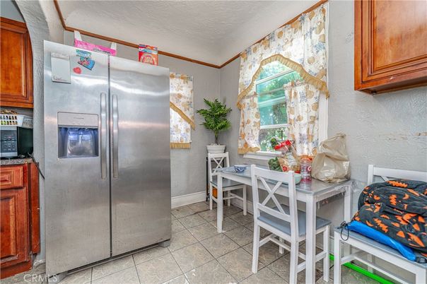 Dining room, Interior, Kitchen, Stainless Steel Appliances