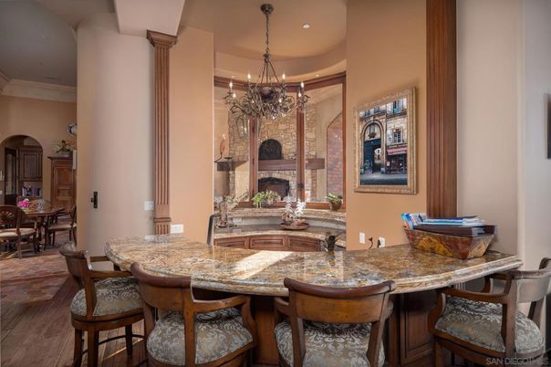 Chandelier, Dining room, Interior, Recessed Lighting, Wood Texture Flooring
