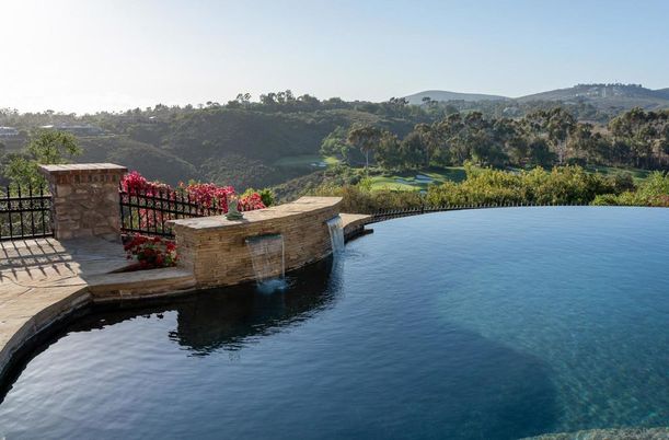 Exterior, Pool, Water