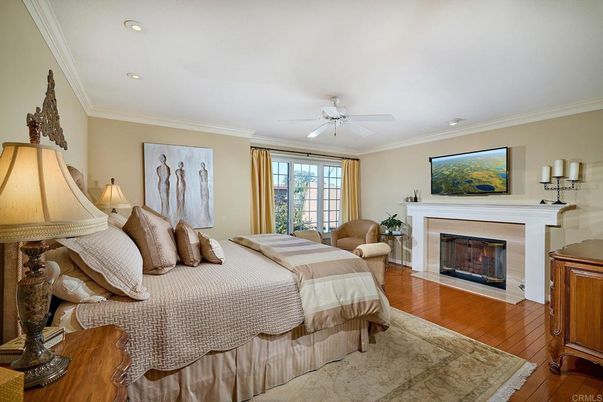 Bedroom, Fireplace, Interior, Recessed Lighting, Wood Texture Flooring