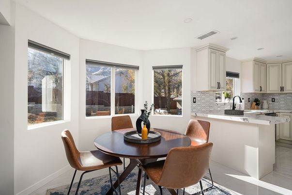 Dining room, Interior, Kitchen, Recessed Lighting