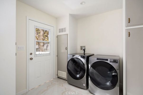 Interior, Recessed Lighting, Washer