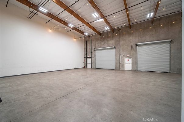 Garage, Interior, Wooden Beams