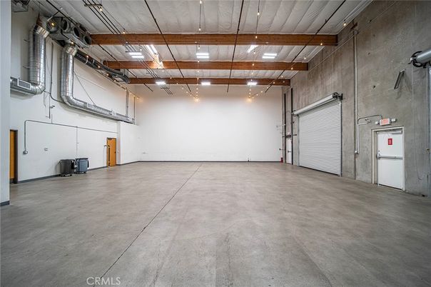 Garage, Interior, Wooden Beams