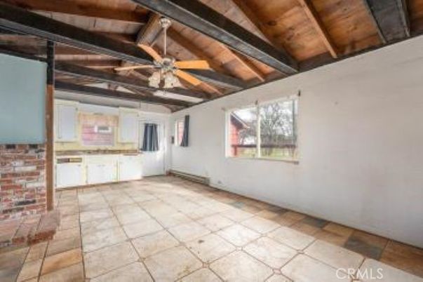 Empty room, Interior, Stone Walls, Wooden Beams, Wooden Ceilings