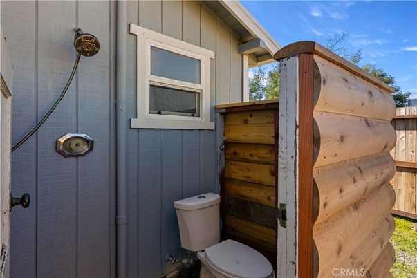 Bathroom, Exterior