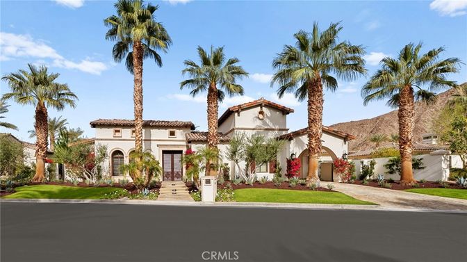Exterior, Facade, Spanish Mediterranean