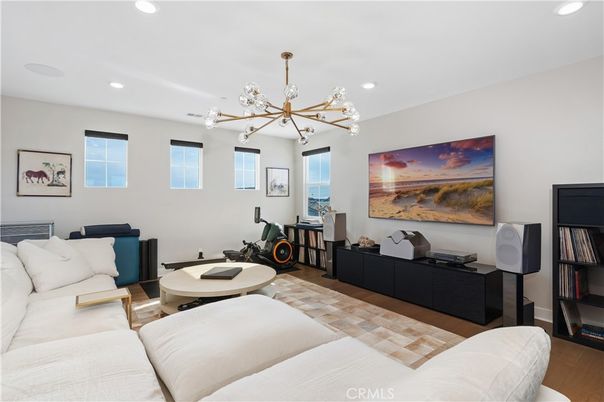 Interior, Living room, Pendant Lights, Recessed Lighting, Wood Texture Flooring