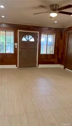 Empty room, Interior, Recessed Lighting, Wooden Walls