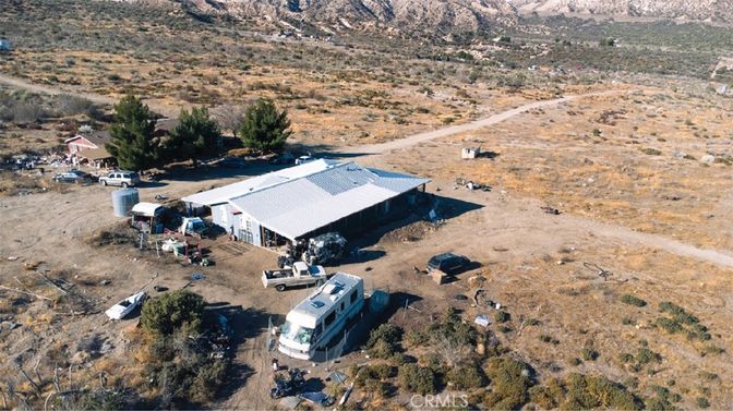 Exterior, Drone