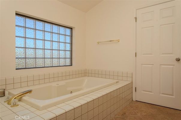 Bathroom, Interior, Tile Countertops