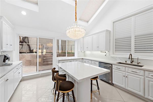 Chandelier, Interior, Kitchen, Recessed Lighting, Stainless Steel Appliances