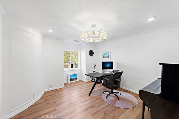 Chandelier, Home Office, Interior, Recessed Lighting, Wood Texture Flooring