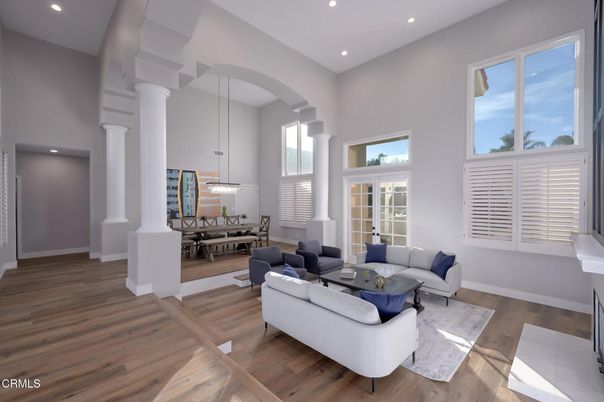 Dining room, Interior, Living room, Pendant Lights, Recessed Lighting, Wood Texture Flooring