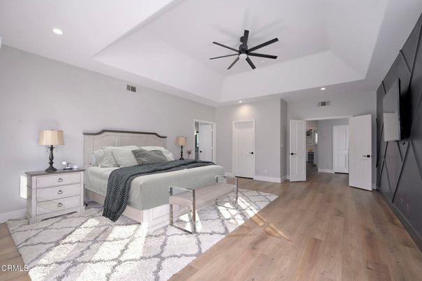 Bedroom, Interior, Recessed Lighting, Wood Texture Flooring