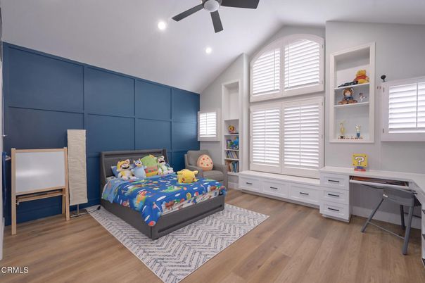Bedroom, Home Office, Interior, Recessed Lighting, Wood Texture Flooring