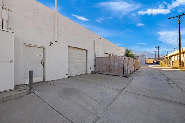 Detached Garage, Exterior